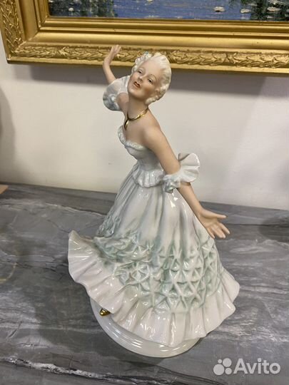 Статуэтка балерина фарфор