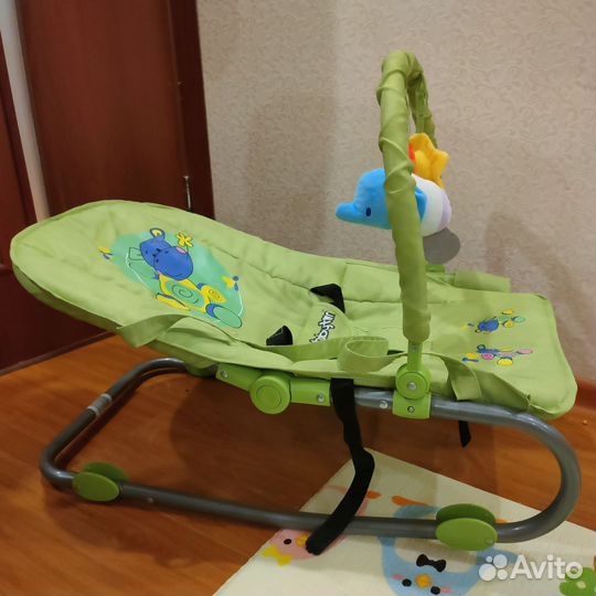 Шезлонг детский babyton