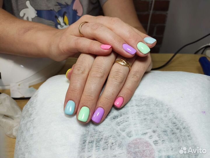 Модель на маникюр