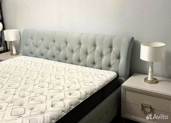 Кровать двухспальная