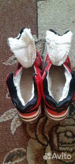 Кроссовки зимние