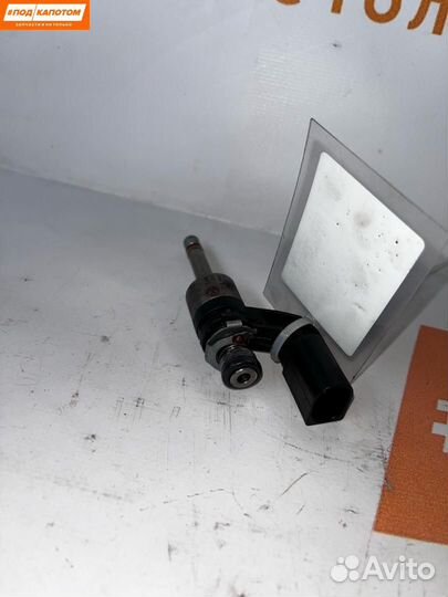 Форсунка топливная Volkswagen Golf 5 (2003 - 2009)