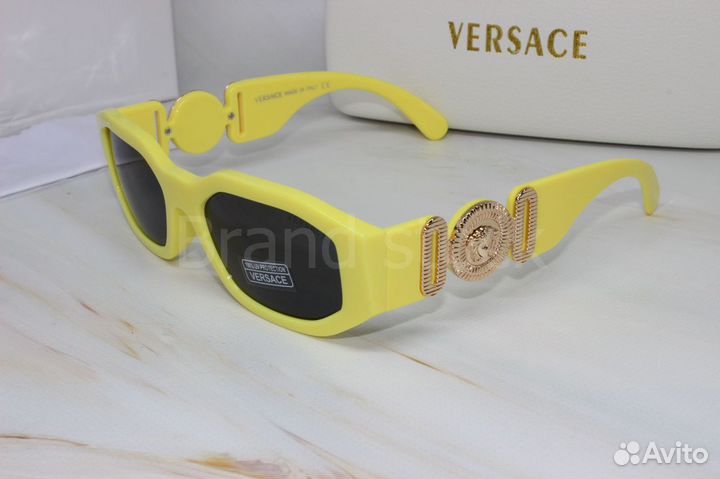 Солнцезащитные очки женские Versace