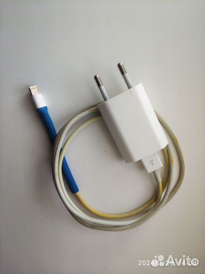 Блок питания для iPhone SE оригинальный