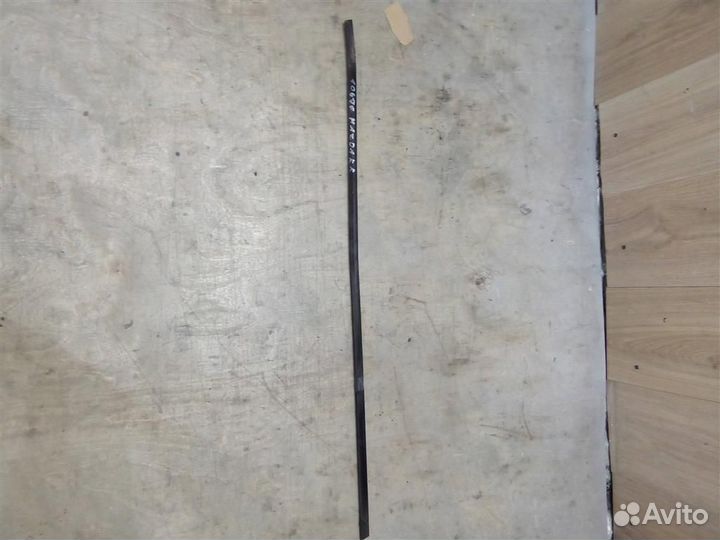 Уплотнитель стекла задней левой двери от BMW 3-се