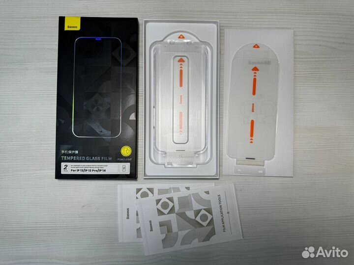 Защитное стекло Baseus для iPhone 13/13 Pro (2 шт)