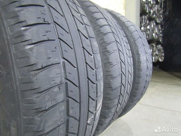 Goodyear Wrangler HP All Weather 235/65 R17