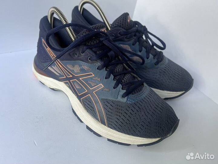 Asics 39