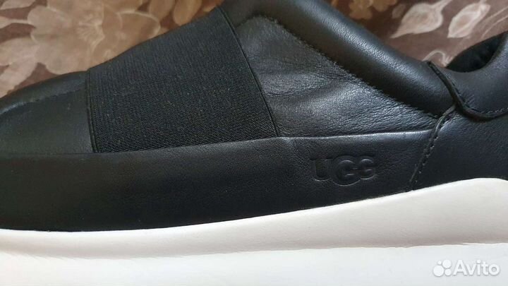 Кроссовки UGG
