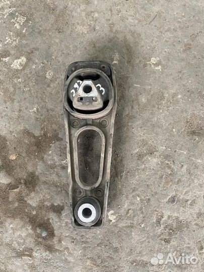 Подушка двигателя nissan terrano