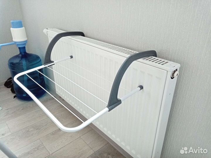 Сушилка на батарею новая, полка на балкон