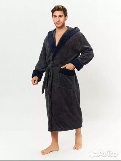 Мужской махровый халат с капюшоном