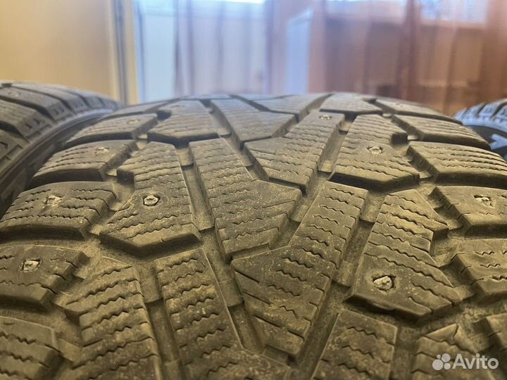 Pirelli Ice Zero 255/40 R19 100H