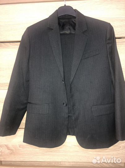 Школьный костюм