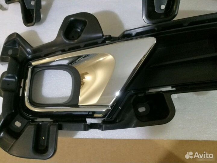 Решетка Toyota Land Cruiser 200