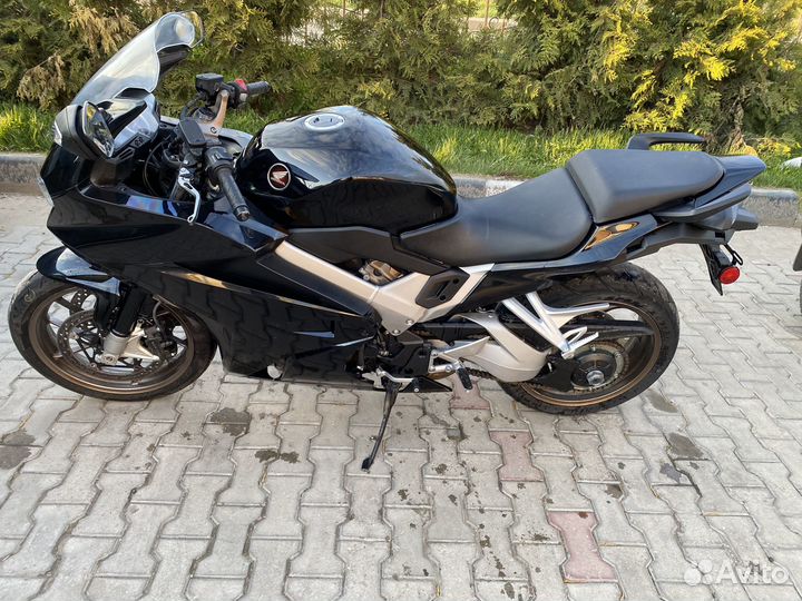 Honda VFR 800