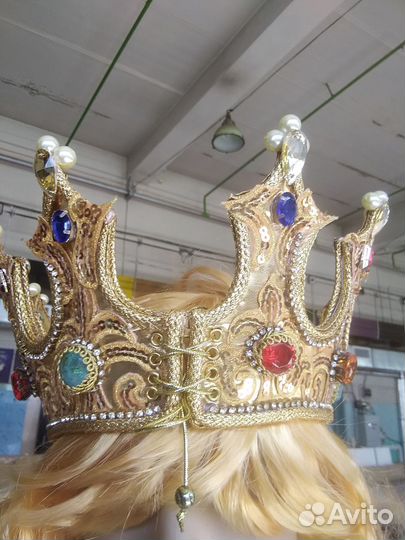 Короны, кокошники, др головные уборы