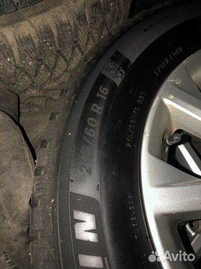 215/60 R16 Мишилен-4 + 5/114.3 ориг Тойота Камри