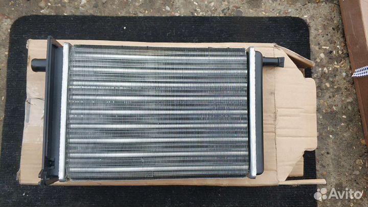 Радиатор печки Peugeot 406 99