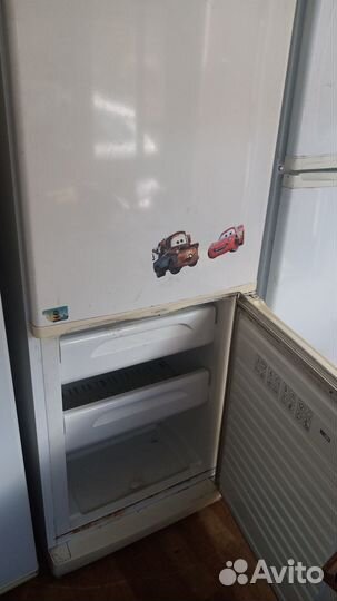 Холодильник б/у Стинол