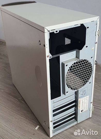 Корпус ATX InWin