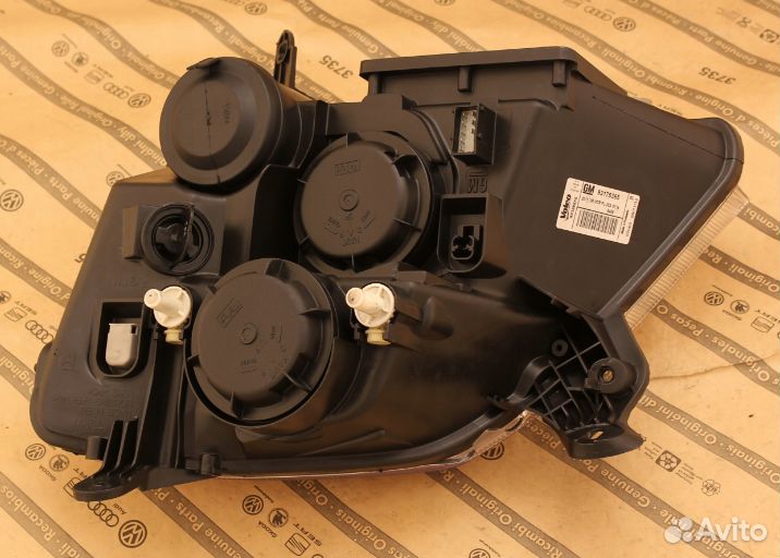 Фара правая opel meriva A 02-10