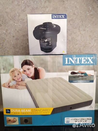 Матрасы и насос intex