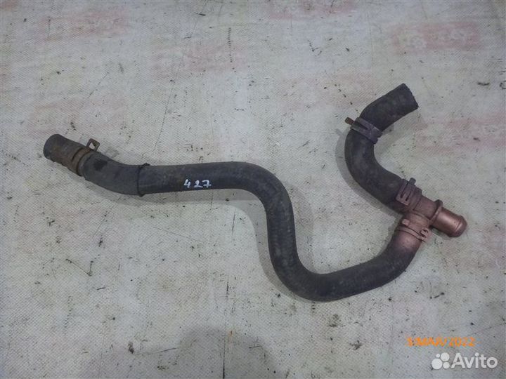 Патрубок системы охлаждения Land Rover Discovery