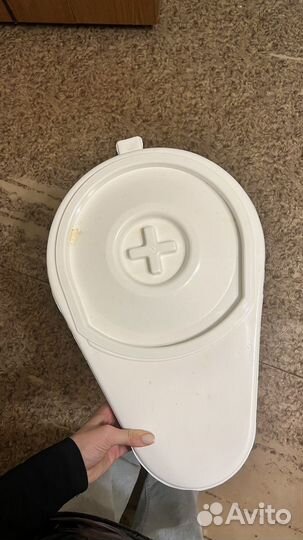 Кресло-туалет для инвалидов с ведром