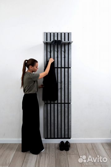 Панель навесная для прихожей с полкой и крючками