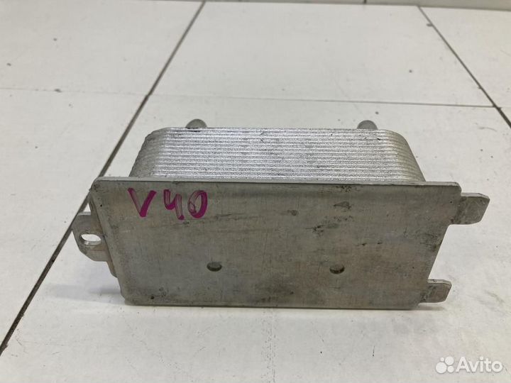 Радиатор охлаждения АКПП Volvo V40 MV