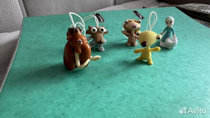 Игрушки из киндер сюрприза