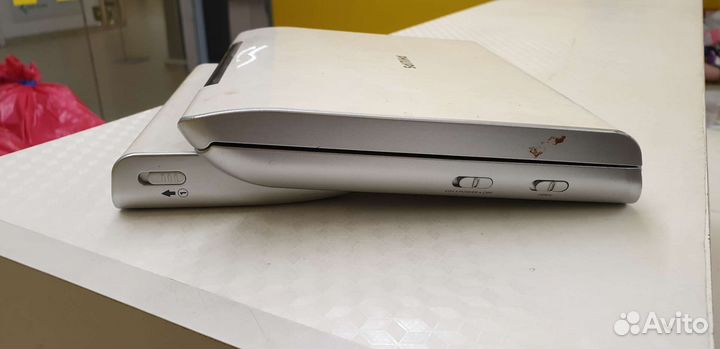 Портативный видеопроигрыватель