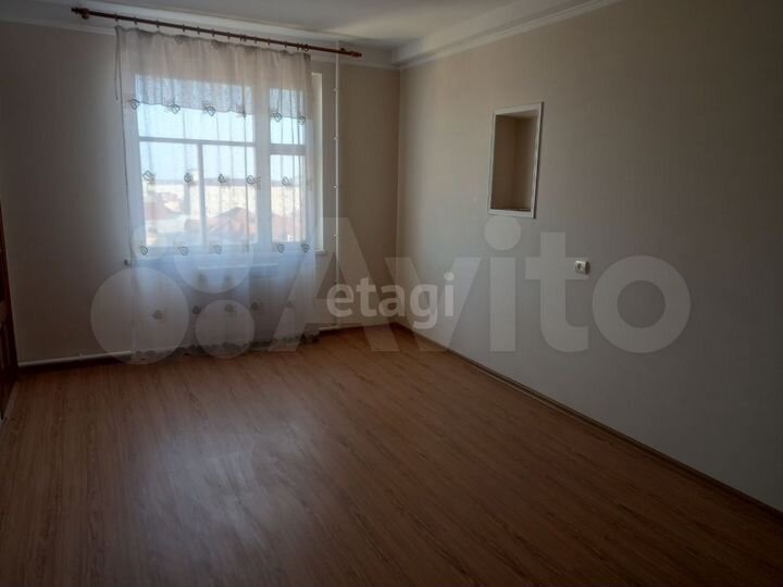 2-к. квартира, 108,5 м², 6/6 эт.