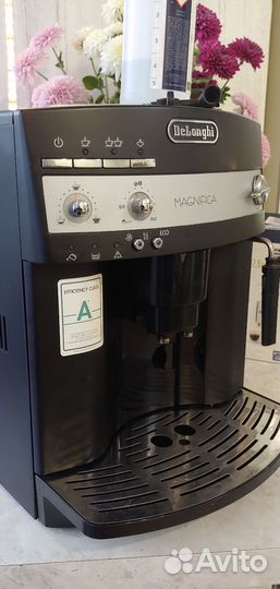 Кофемашина DeLonghi Magnifica esam 3000.B