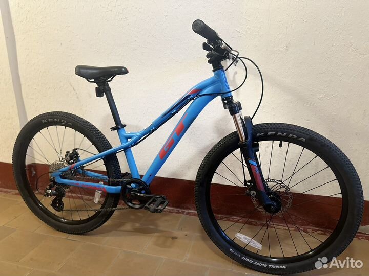 Велосипед GT Stomper ACE 24