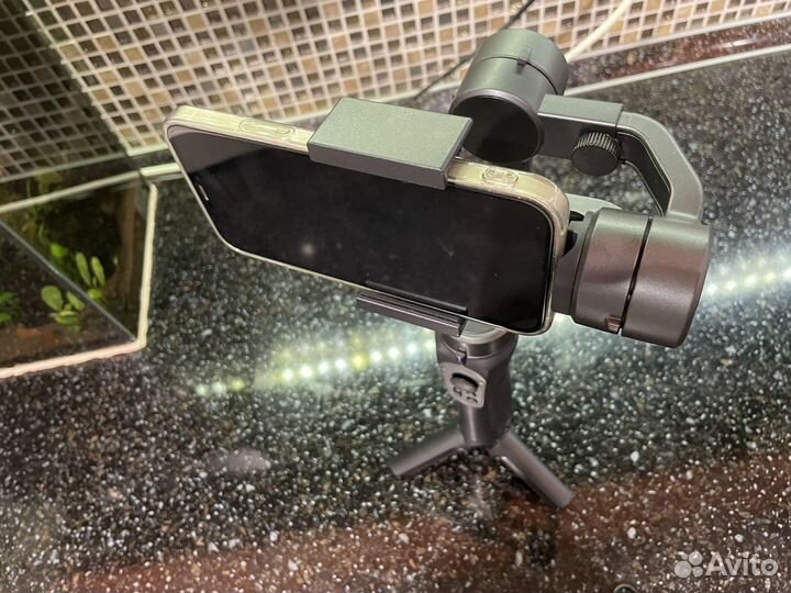 Стабилитор для смартфона