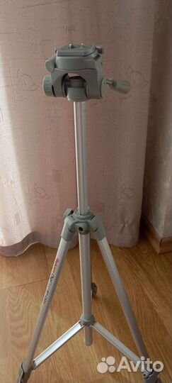 Штатив для фотоаппарата