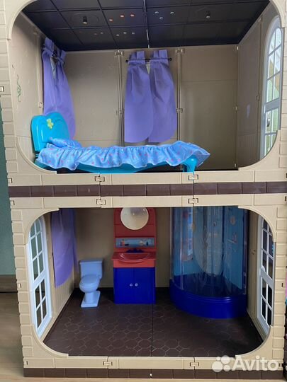 Большой домик для кукол