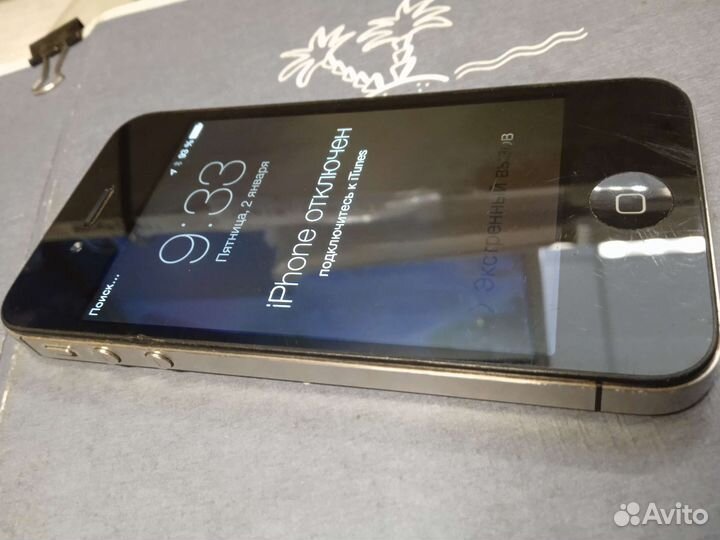 Телефон iPhone 4s