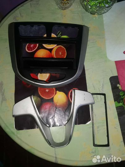 Продам рамку под магнитолу