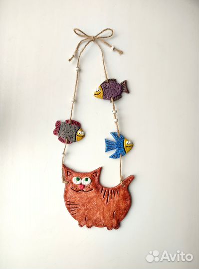 Сувенир кот с рыбками на стену