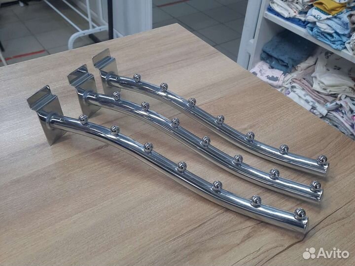 Кронштейн и крючки для эконом панелей