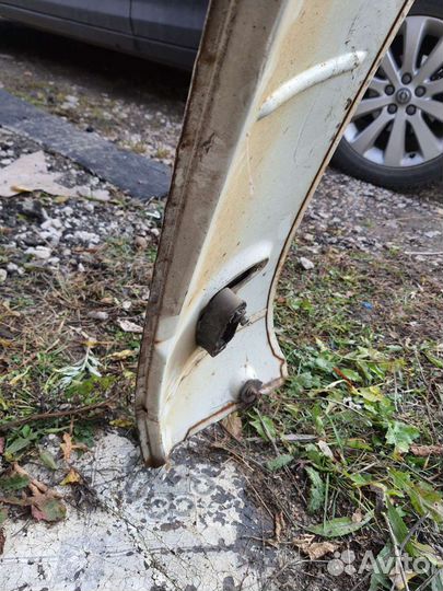 Спойлер газ 2402 ранний без стоп сигнала