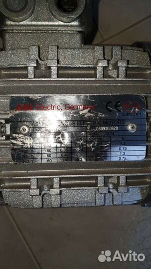 Мотор редуктор