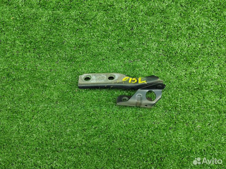 Петля капота левая 8P0823301B Audi S3 8P A3 8P 8P