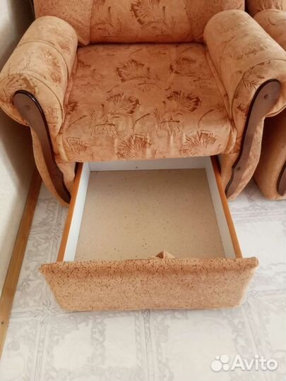 Угловой диван бу