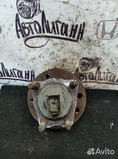 Ступица задняя правая Opel Astra H седан Z16XER