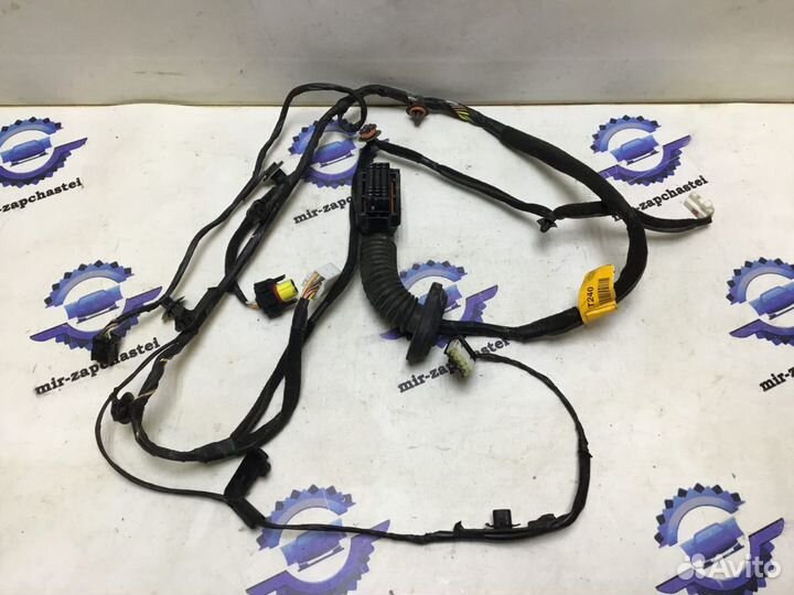 Проводка передней правой двери Kia Rio 3