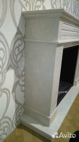 Биокамин в мраморном портале Firezo Bonn